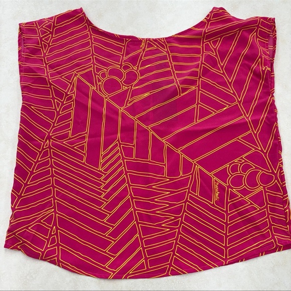 Manuhealii Tops - Manuhealii niu print lola top NWT